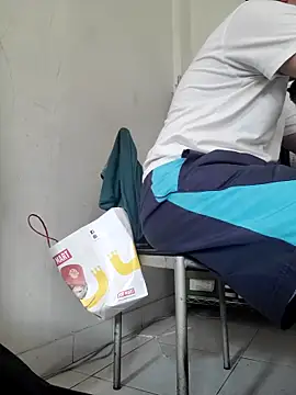 Snapshot of ksshp9502 chatting on 23, 10, 2025 ksshp9502 online show from 23, 10, 2025