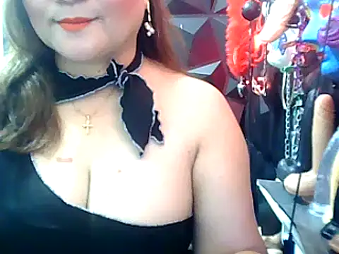 Snapshot of URFUCKINGDOLL chatting on 3, 3, 2025 URFUCKINGDOLL online show from 3, 3, 2025