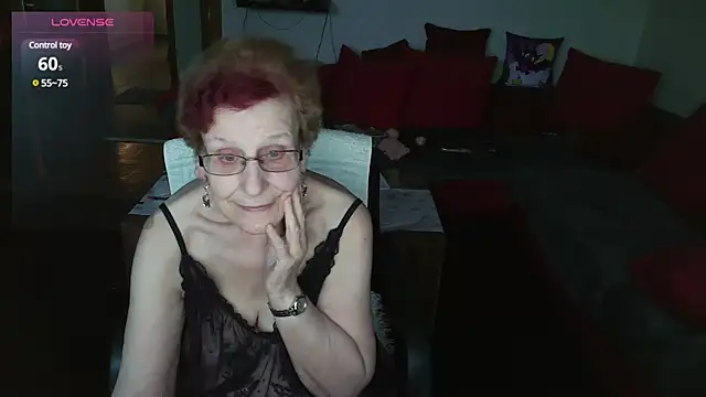 HeisseomaOriginal online show from 6, 2, 2025