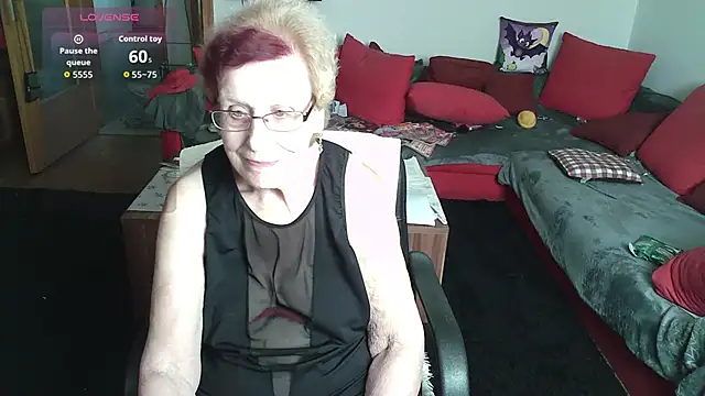 HeisseomaOriginal online show from 27, 10, 2025