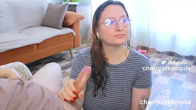 Snapshot of andycherry_secrets_ chatting on 5, 2, 2026 andycherry secrets online show from 5, 2, 2026