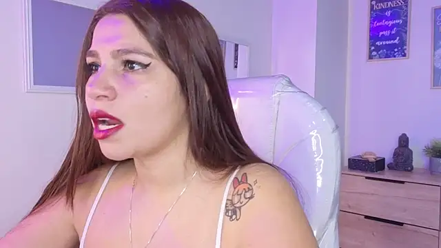 Snapshot of bluee_hazell chatting on 3, 12, 2025 bluee hazell online show from 3, 12, 2025