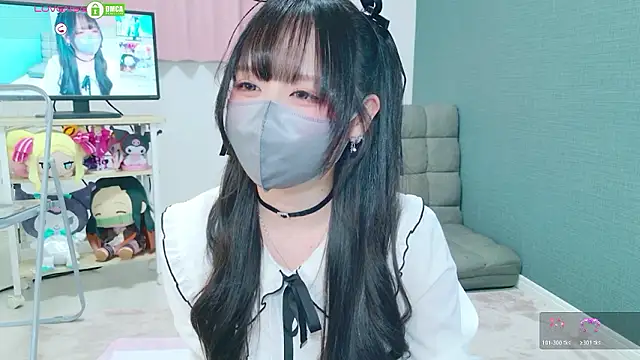 -M Hinano  online show from 15, 6, 2026
