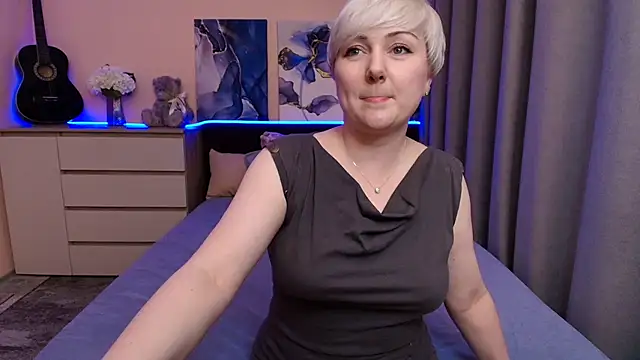 BlondPearl online show from 28, 7, 2026