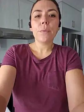 Ellie-L-Elizabeth online show from 24, 9, 2025