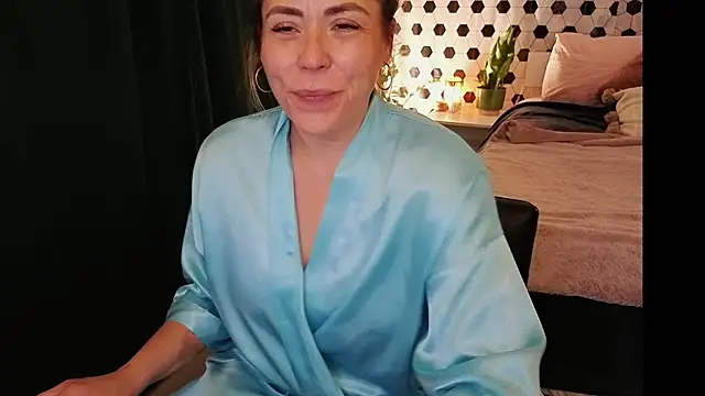 Snapshot of Ellie-L-Elizabeth chatting on 11, 7, 2026 Ellie-L-Elizabeth online show from 11, 7, 2026