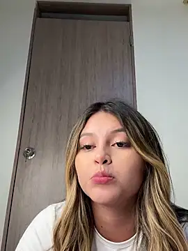 lunablossom  online show from 26, 12, 2024