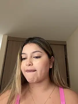 lunablossom  online show from 2, 10, 2025