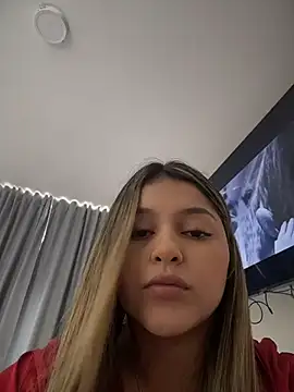 lunablossom  online show from 14, 2, 2026