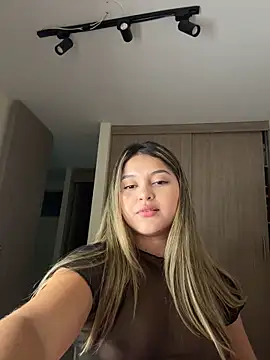 lunablossom  online show from 31, 3, 2026