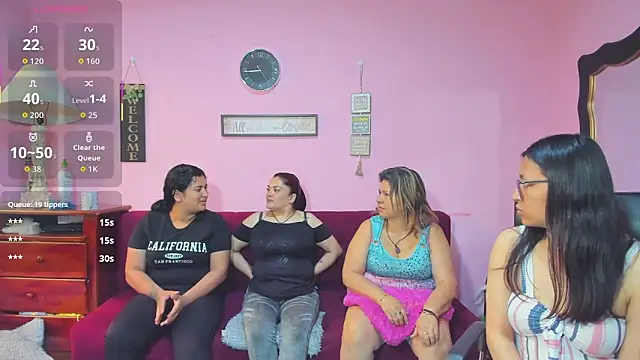 Snapshot of lesbiancuple chatting on 15, 10, 2025 lesbiancuple online show from 15, 10, 2025