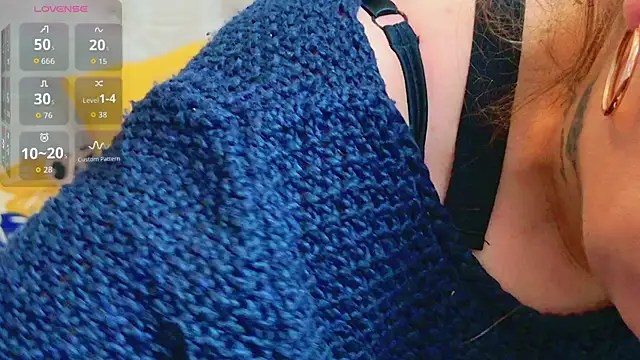 KarinaNoir online show from 17, 12, 2025