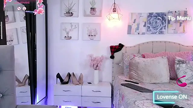 Dulce Morrys online show from 27, 12, 2024