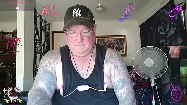 Snapshot of HOTANAL chatting on 28, 4, 2026 HOTANAL online show from 28, 4, 2026