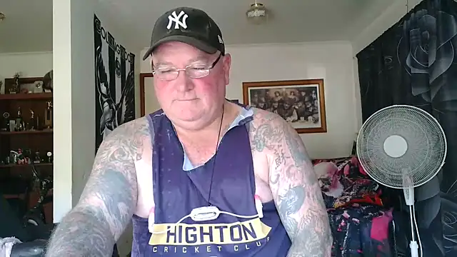 Snapshot of HOTANAL chatting on 4, 5, 2026 HOTANAL online show from 4, 5, 2026