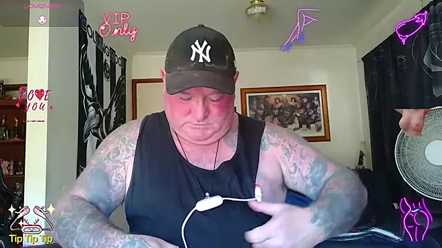 Snapshot of HOTANAL chatting on 11, 5, 2026 HOTANAL online show from 11, 5, 2026