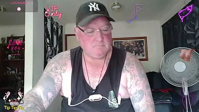 Snapshot of HOTANAL chatting on 12, 5, 2026 HOTANAL online show from 12, 5, 2026