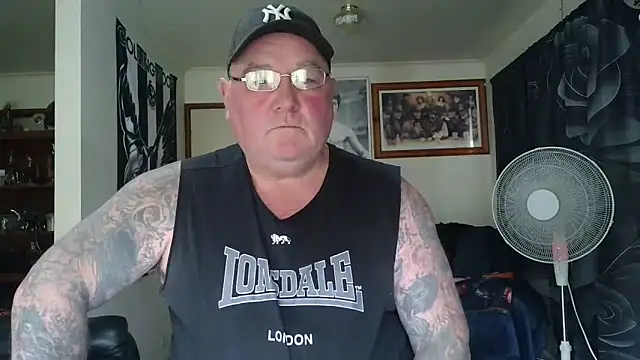 Snapshot of HOTANAL chatting on 3, 6, 2026 HOTANAL online show from 3, 6, 2026