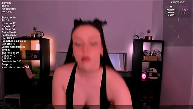 Snapshot of SofiRusselle chatting on 22, 9, 2025 SofiRusselle online show from 22, 9, 2025