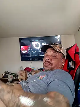 yellowwetfox online show from 2, 3, 2025