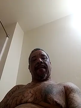 yellowwetfox online show from 10, 4, 2026