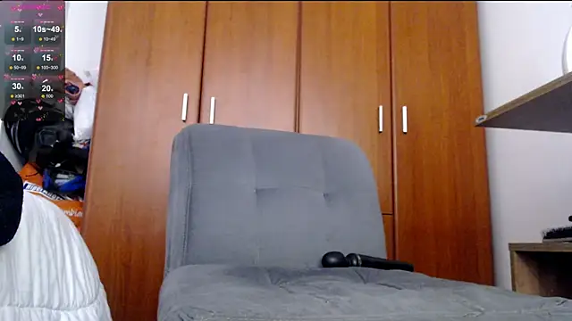 Snapshot of Juls_winter_ chatting on 5, 2, 2025 Juls winter online show from 5, 2, 2025