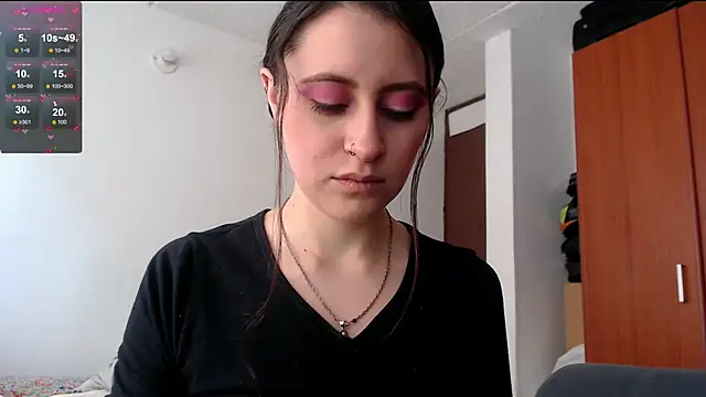 Snapshot of Juls_winter_ chatting on 19, 2, 2025 Juls winter online show from 19, 2, 2025