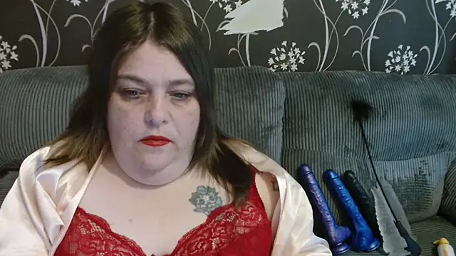 HouseWifeWhore Milf online show from 13, 10, 2025