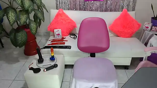 Snapshot of _pamelasam chatting on 1, 3, 2025  pamelasam online show from 1, 3, 2025