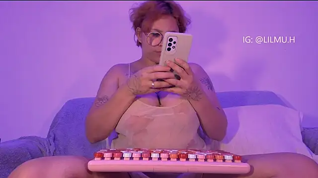 Lilmuh  online show from 18, 10, 2025