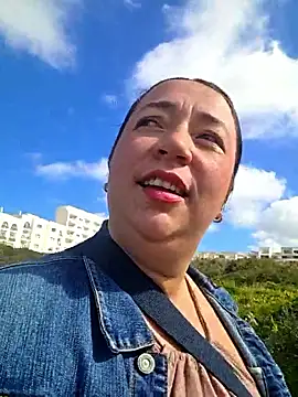 isabella rossse online show from 25, 2, 2026