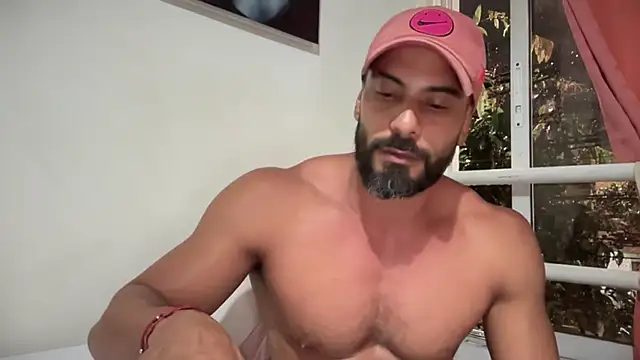 Snapshot of romeolovedark chatting on 21, 10, 2025 romeolovedark online show from 21, 10, 2025