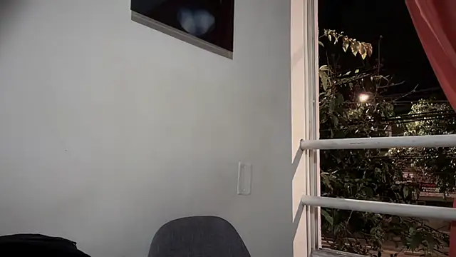 Snapshot of romeolovedark chatting on 22, 10, 2025 romeolovedark online show from 22, 10, 2025