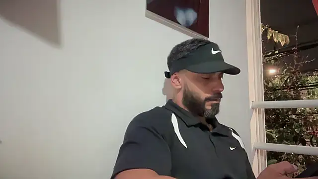 Snapshot of romeolovedark chatting on 16, 11, 2025 romeolovedark online show from 16, 11, 2025