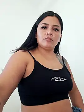 laura dirtyhot online show from 26, 12, 2024