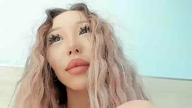 Pupasui02 online show from 7, 3, 2026