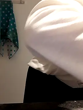 Moi Lina online show from 10, 9, 2025