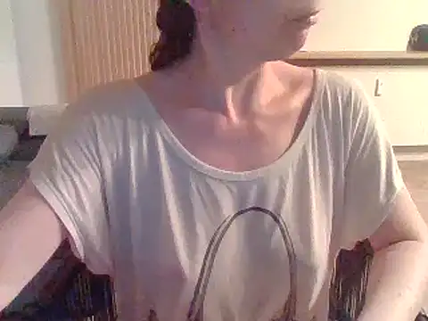 Moi Lina online show from 17, 7, 2026
