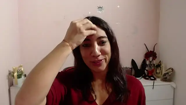 Eva Rodriguez  online show from 17, 11, 2025