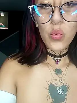 Snapshot of Mariana_Joness chatting on 1, 1, 2025 Mariana Joness online show from 1, 1, 2025