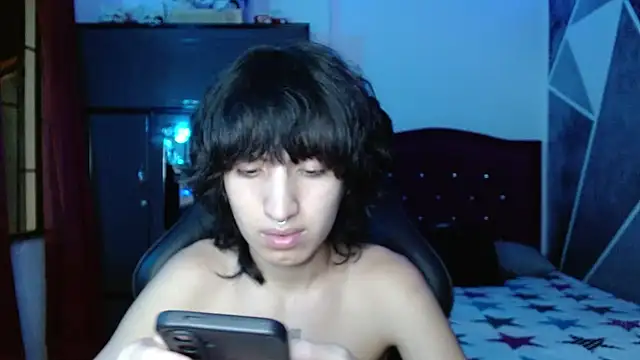 Snapshot of littlextreme chatting on 9, 7, 2026 littlextreme online show from 9, 7, 2026