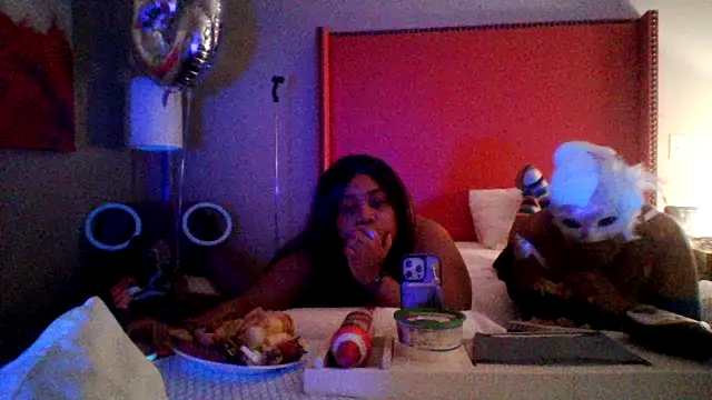 Silhouette J online show from 21, 3, 2026