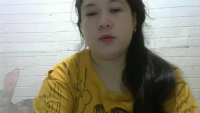 Snapshot of hotsexylyn chatting on 12, 9, 2025 hotsexylyn online show from 12, 9, 2025