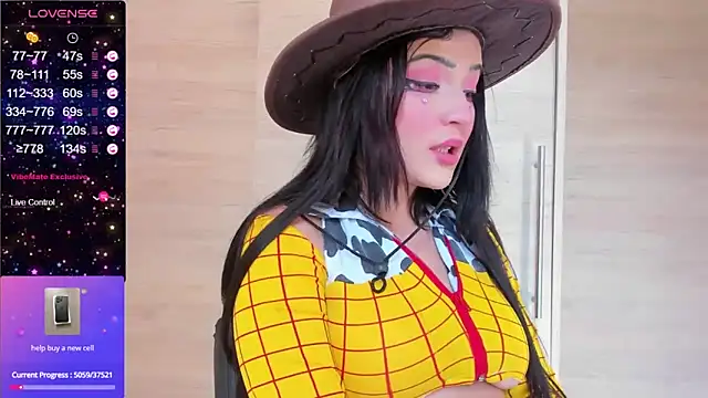 Snapshot of cutesarah_ chatting on 8, 12, 2024 cutesarah online show from 8, 12, 2024