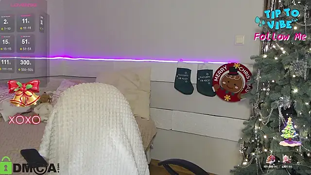 Snapshot of Emma_meii chatting on 4, 1, 2025 Emma meii online show from 4, 1, 2025