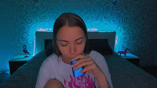 Snapshot of AlexaBarkley chatting on 6, 12, 2024 AlexaBarkley online show from 6, 12, 2024