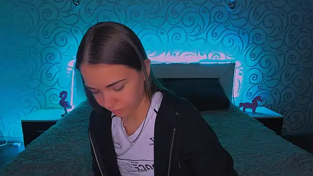 Snapshot of AlexaBarkley chatting on 19, 12, 2024 AlexaBarkley online show from 19, 12, 2024