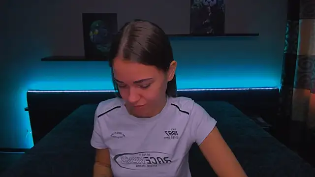 Snapshot of AlexaBarkley chatting on 24, 12, 2024 AlexaBarkley online show from 24, 12, 2024