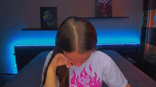 Snapshot of AlexaBarkley chatting on 6, 1, 2025 AlexaBarkley online show from 6, 1, 2025