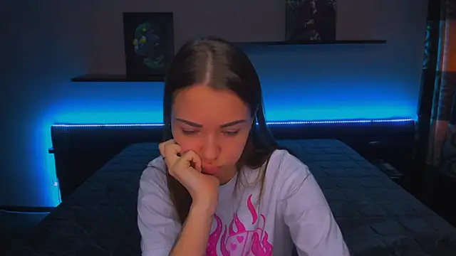 Snapshot of AlexaBarkley chatting on 13, 1, 2025 AlexaBarkley online show from 13, 1, 2025